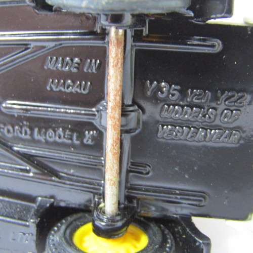 Matchbox Models of Yesteryear Ford Model A milk truck model car