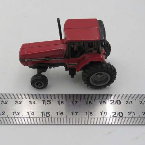 ERTL Case 7210 die-cast tractor