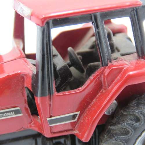 ERTL Case 7210 die-cast tractor