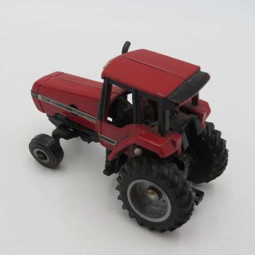 ERTL Case 7210 die-cast tractor