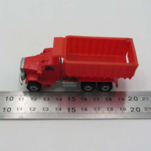 1989 Hot Wheels Peterbilt red dump truck toy car