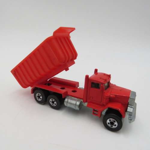 1989 Hot Wheels Peterbilt red dump truck toy car