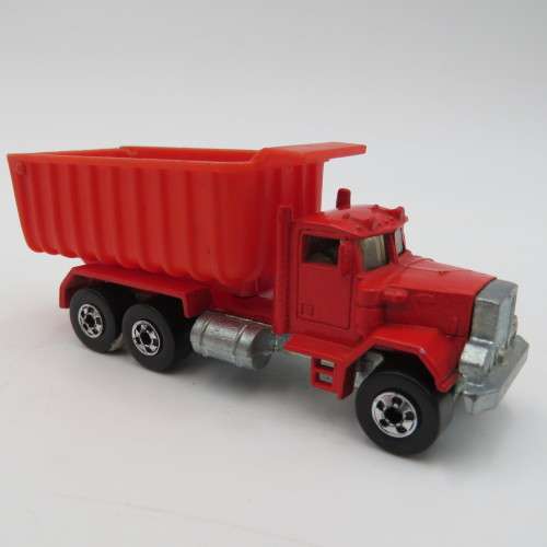 1989 Hot Wheels Peterbilt red dump truck toy car