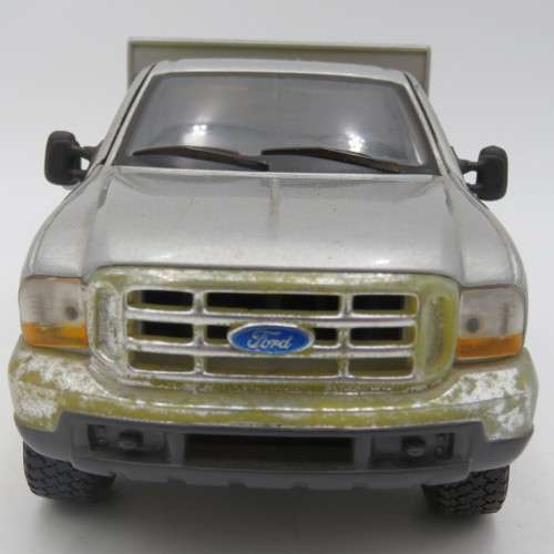 Maisto Ford F-350 super duty pick-up truck model - Scale 1/27