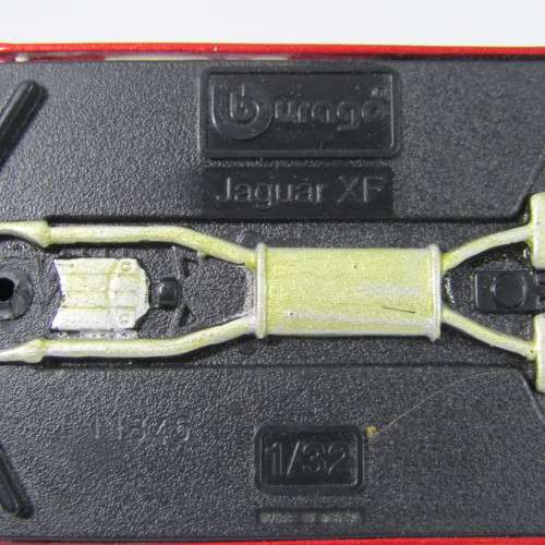 Bburago Jaguar XF model car - scale 1/32