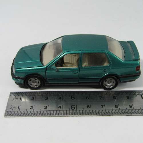 Schabak Modell Volkswagen Vento / Jetta model car - scale 1/43