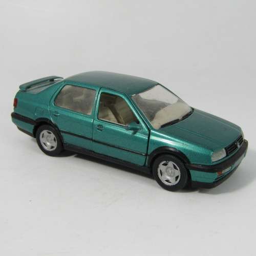 Schabak Modell Volkswagen Vento / Jetta model car - scale 1/43