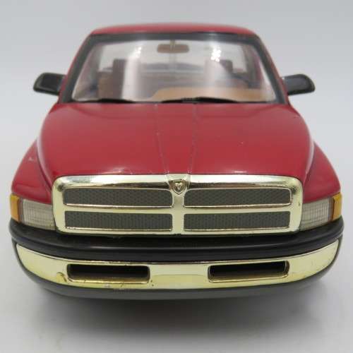 ERTL Dodge RAM 2500 pickup truck model car - Scale 1/18