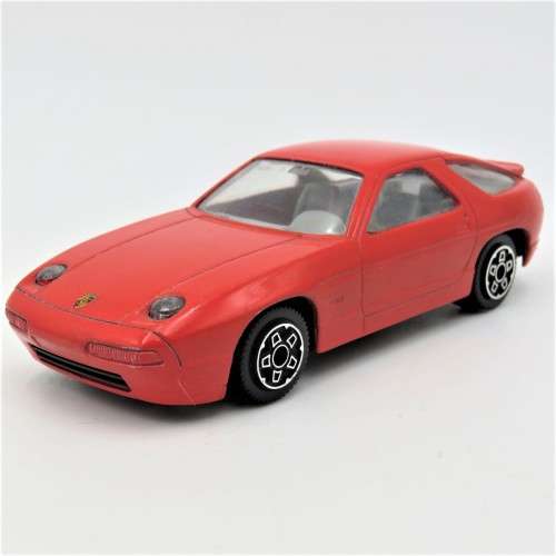 Bburago Porsche 928 S4 model car - Scale 1/43