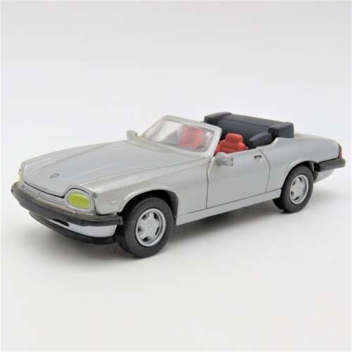 NewRay 1988 Jaguar XJ-5 V12 model car - Scale 1/43