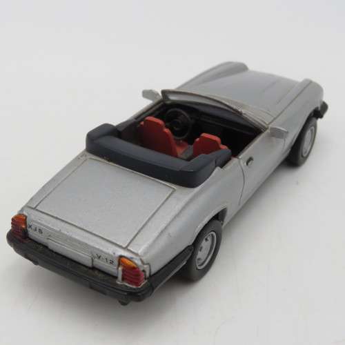 NewRay 1988 Jaguar XJ-5 V12 model car - Scale 1/43
