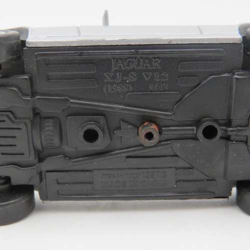 NewRay 1988 Jaguar XJ-5 V12 model car - Scale 1/43