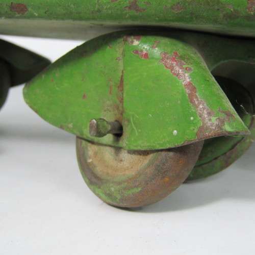Vintage hand mate metal to trailer - damaged