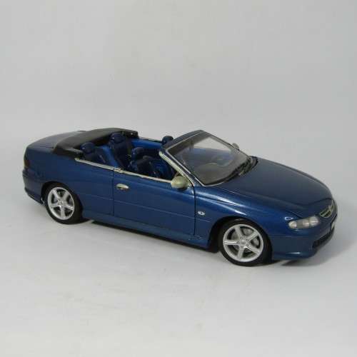AutoArt Holden Monaco GV8 Coupe model car - interior painted and wheel repaired - scale 1/18