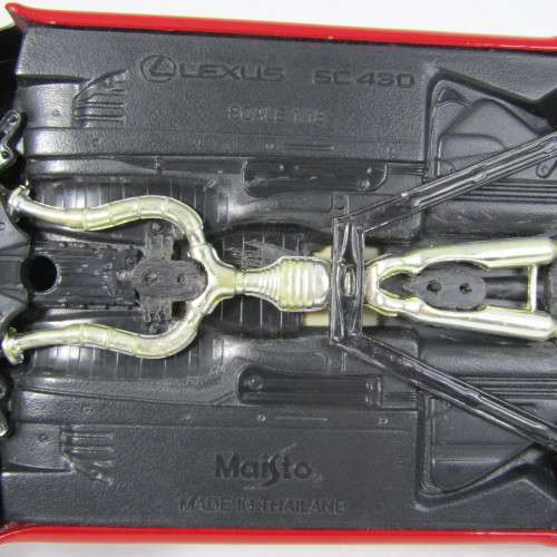 Maisto Lexus SC430 convertible model car - scale 1/18