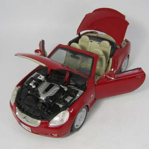 Maisto Lexus SC430 convertible model car - scale 1/18