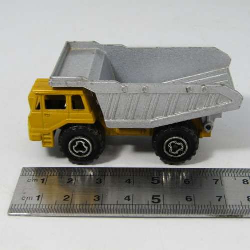 Majorette #274 Benne Carriere dump truck toy car - scale 1/100
