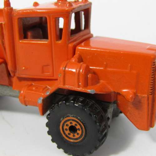 Vintage Hot Wheels Oshkosh snow plow truck - scoop missing