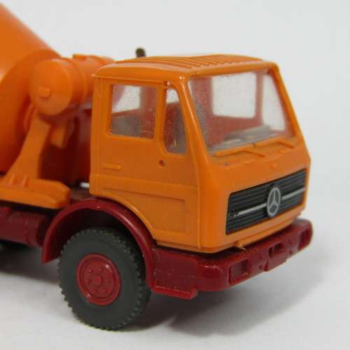 Wiking HO scale cement mixer truck - scale 1/87
