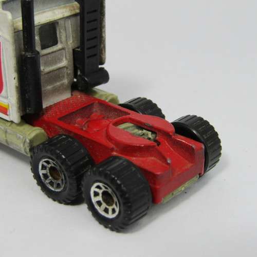 Matchbox Scania T142 truck toy car - scale 1/80