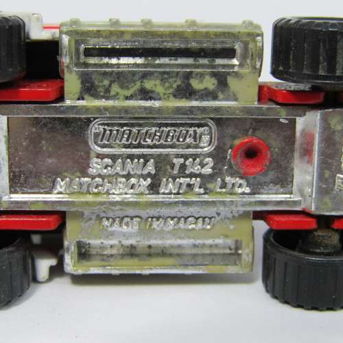 Matchbox Scania T142 truck toy car - scale 1/80