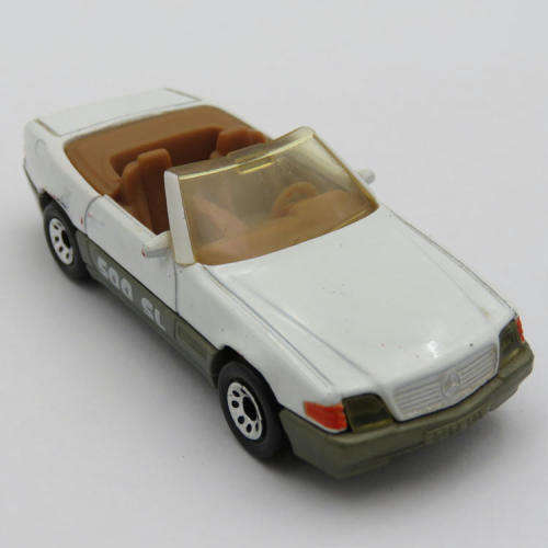 Matchbox 1990 Mercedes-Benz 500 SL toy car - Scale 1/59
