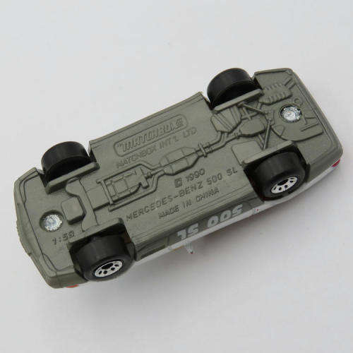 Matchbox 1990 Mercedes-Benz 500 SL toy car - Scale 1/59