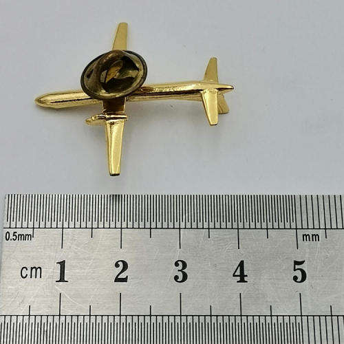 Hawker Siddeley HS 748 Aircraft pin badge