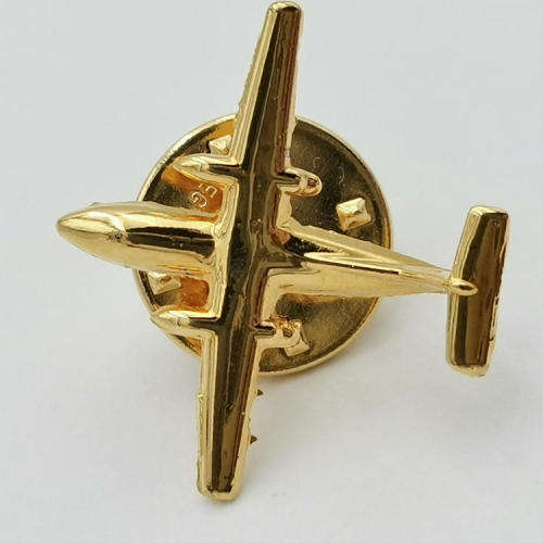 Franco - Italian ATR 42 Regional Airliner aircraft pin badge