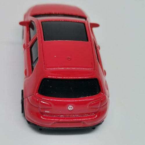 Maisto Volkswagen Golf GTi toy car