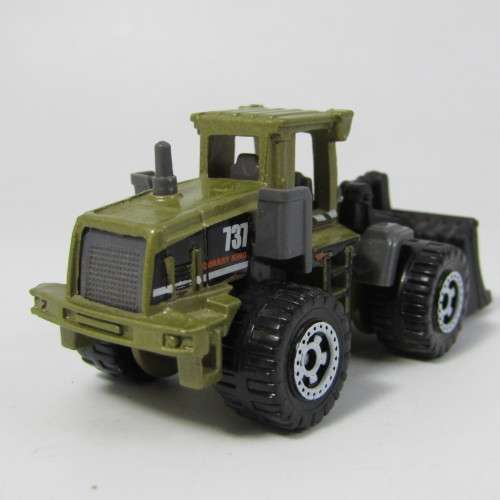 Matchbox # MB737 Quarry King front end loader die-cast toy