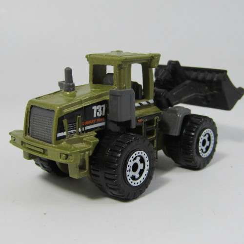 Matchbox # MB737 Quarry King front end loader die-cast toy