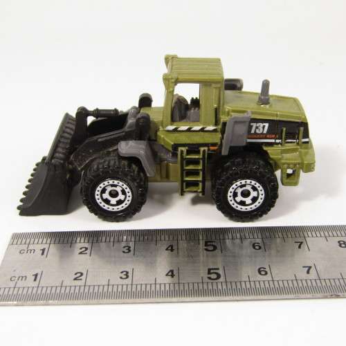 Matchbox # MB737 Quarry King front end loader die-cast toy
