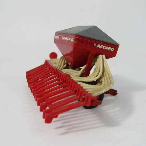 Britains Accord Pneumatic seed drill model - scale 1/32
