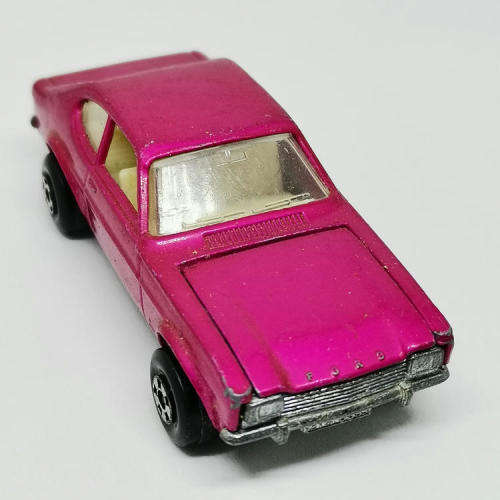 Matchbox Superfast #54 Ford Capri toy car - opening bonnet