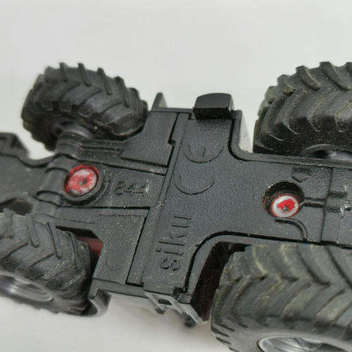 Siku #1844 Massey - Ferguson 8480 toy tractor - scale 1/87