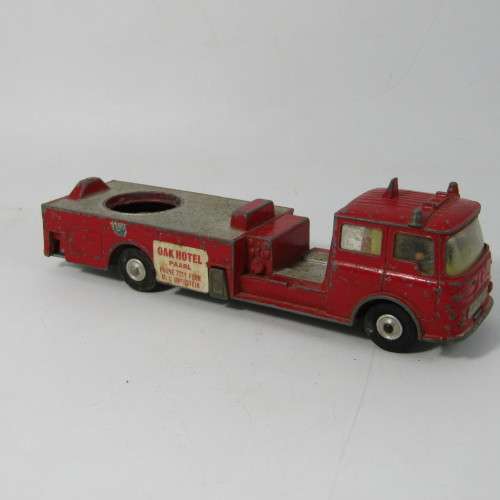 Corgi Major Simon Snorkel Fire engine die-cast toy truck - extension boom broken