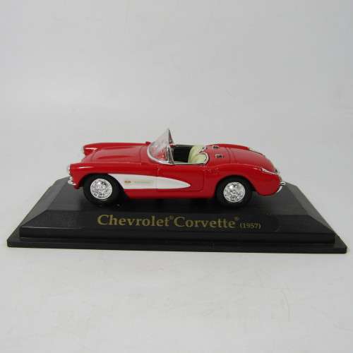 Road Signature die cast collection Chev Corvette 1957 on original box - scale 1/43
