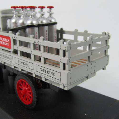 New Ray Classic Collection 1923 Chevy Series D 1 ton truck model car in original box - scale 1/32
