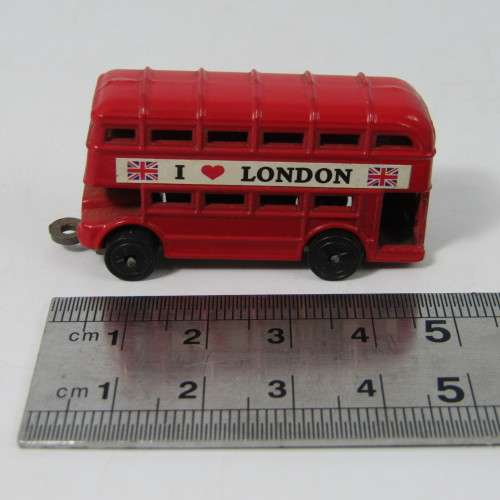 London Bus die-cast keyring holder