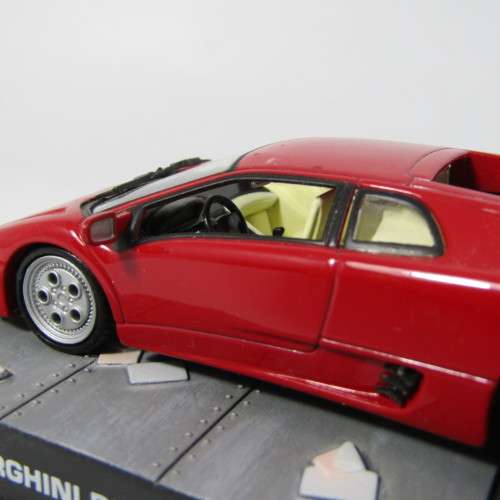 James Bond 007 Lamborghini Diablo die-cast model car - Die Another Day - foggy case lid
