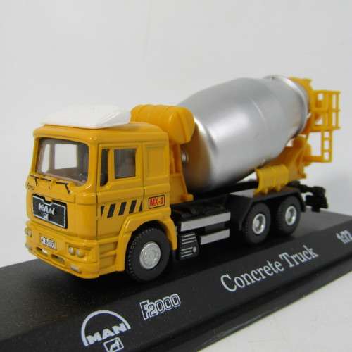 Automaxx MAN F2000 Concrete die-cast truck in box - scale 1/72