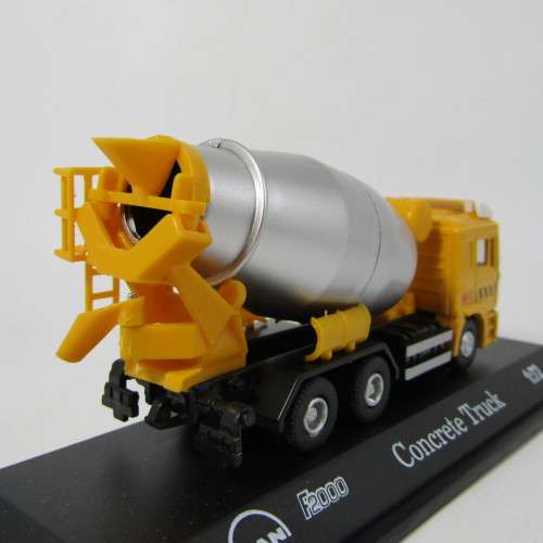 Automaxx MAN F2000 Concrete die-cast truck in box - scale 1/72