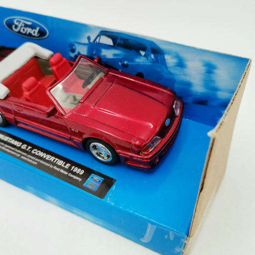 NewRay 1989 Mustang G.T Convertible die-cast model car - scale 1/43