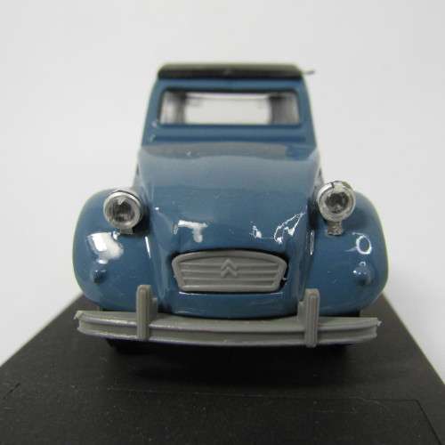 Solido #1820 Citroen 2CV 1979 die-cast model car - scale 1/43 - case cracked