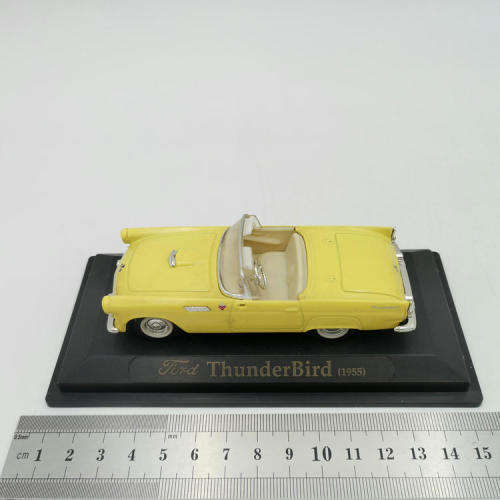 Road Signature 1955 Ford Thunderbird die-cast model car - Mirror missing - Scale 1/43
