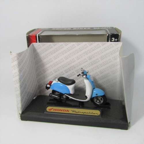 MotorMax Honda Metropolitan die-cast model motorcycle in box - scale 1/18