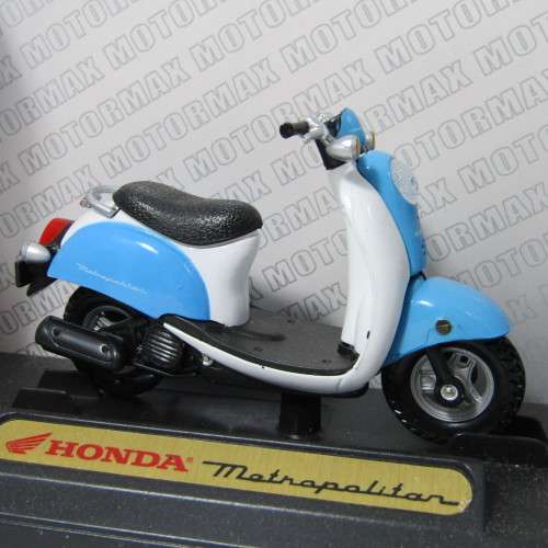 MotorMax Honda Metropolitan die-cast model motorcycle in box - scale 1/18