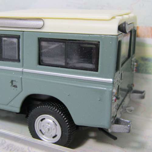 Hongwell Cararama Land Rover series 3 die-cast model car - scale 1/43