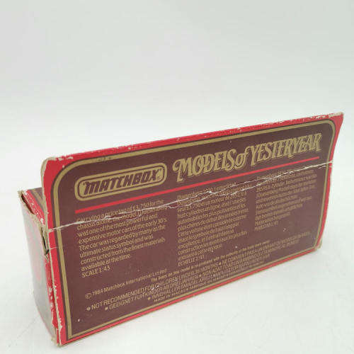 Matchbox models of Yesteryear 1930 Duesenberg Model J town car in box